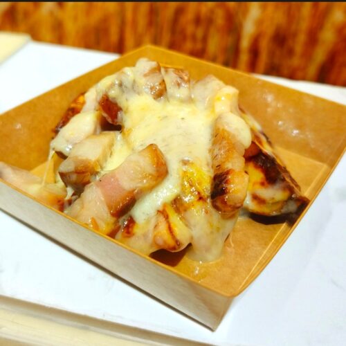 Raclette Melted cheese, potatoes & smoked bacon