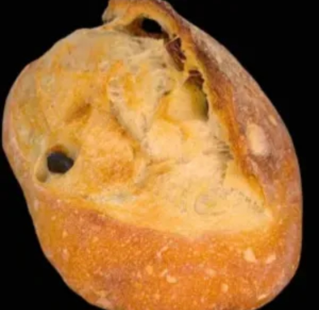 012 Cranberry & Toasted Hazelnut Sourdough – 450 g